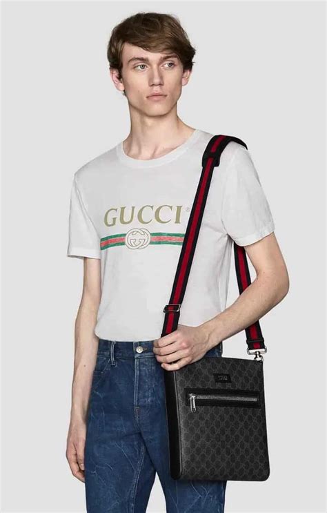 borsello gucci uomo nero con striscia|Borse Uomo Gucci .